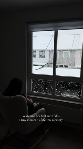 Baby's First Snowfall Experience: A Cherished Memory