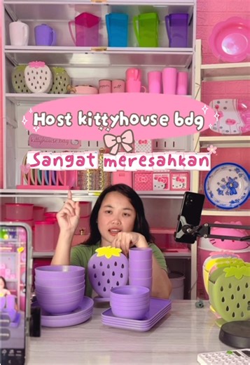 HATI HATI kalooo liat teteh 1 ini sangat meResahkan, bikin yang nonton terpana diem diem langsung pada checkout 🤭🤭 Yang suka nnton live, pasti pada tau host yang 1 ini kan? Jangan lupa join live nyaaa yaaaa 💕 #fyp #pink #hellokitty #perabotanrumahtangga #perintilandapur
