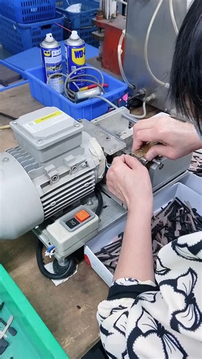 EverglintOpticalfactory on Instagram: "Take a behind-the-scenes look at our production process — Our professional team hand-polishes every eyewear component with precision ✨🛠️ Each step is carefully inspected to ensure flawless quality and zero defects — quality you can trust, crafted step by step 👓✅💯🔍 Looking to design your own frames or build your brand? Check out our latest collections 📩 Feel free to contact us for more options! #optician #optical #óptica #optica #optik #eyewear #optical