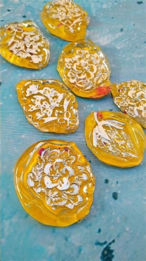 Beautiful Wax Seal with glue gun | DIY Glue Gun Wax Seals