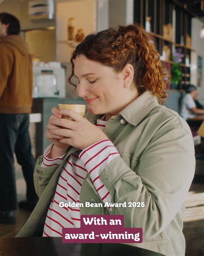 Midweek made better. Our coffee is brewed for greatness. Cafe Diem! #cafédiem #muffinbreak | Muffin Break