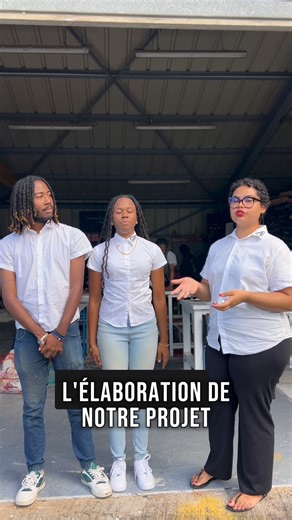 « An jouné épi nou an DNMADE Grafizm » Une journée dans la vie des étudiant·e·s de 3ᵉ année DNMADE Graphisme 🎨 Les étudiants développent leurs projets au sein du laboratoire de recherche créatif, à travers des temps de briefing, de pitch et d’échanges, visant à structurer leur démarche et affiner la médiation de leurs projets. 🕢 7h30 – 11h30 : cours de communication et médiation du projet 🕐 13h – 17h : Cours de démarche de recherche et pratique de projet 🎥 Vidéo et montage : Laura Zobeide 🔈