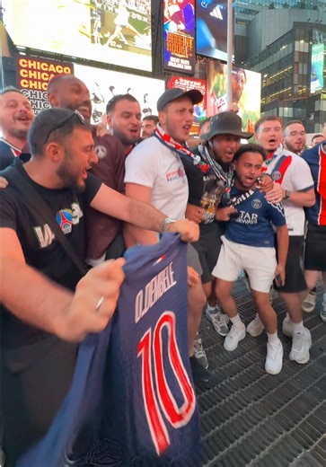 That’s a nice song 👀🎶 #FIFACWC | Soccer Songs