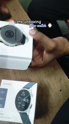 new watch ⌚#noise #watch #minivlog #unboxing #new #dailyvlog