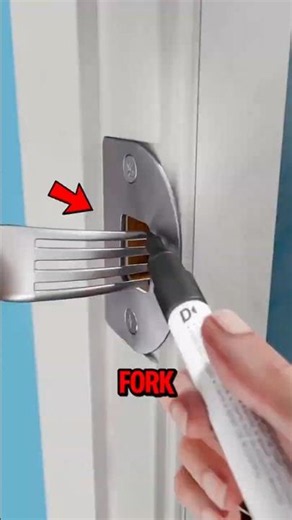 Turn a Fork Into a Door Lock! 😱🔒 #DIY #DoorLock #LifeHack