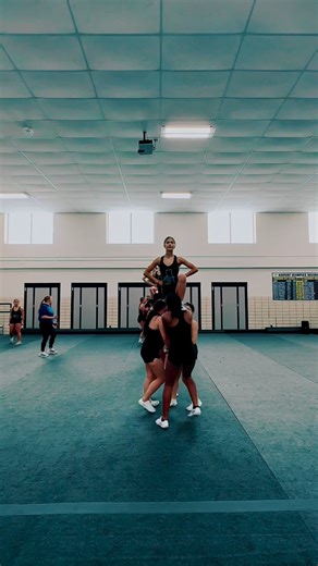 “IF YOU DIDN’T… NOW YOU KNOW!” 🔥💙 These JETS put their all into their Choreography session today! The Champs loved creating this incredible Round 3 with you, BLUE! Hard work, positive mindset, and tenacious effort! Just wait til you see this team FLY THIS SEASON! ✈️☁️⬆️ #itallstartsatchampion #AirportJets #GameOn #NoQuit #Cheer #MichiganCheer #championcheer #GoChamps #BTS | Champion Cheerleading