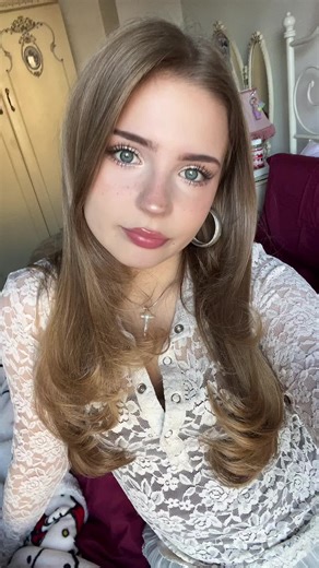 struggled to get out of my room last night #pinkpantheress #lipsync #makeup #music #fyp