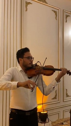 Sayd rim❤️ #violincover #arabicmusic #orientalviolin #violoniste #livemusic #liveviolin #violinsolo #ViolinMagic Instagram:https://www.instagram.com/mootaz.chebbi?igsh=NndlZTV6ZGt6bWVw PsychoBand | Mootaz Chebbi