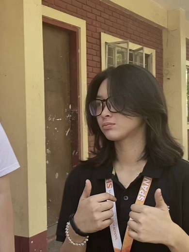 Random Pics Compilation: Bisexual and WLW Pictures