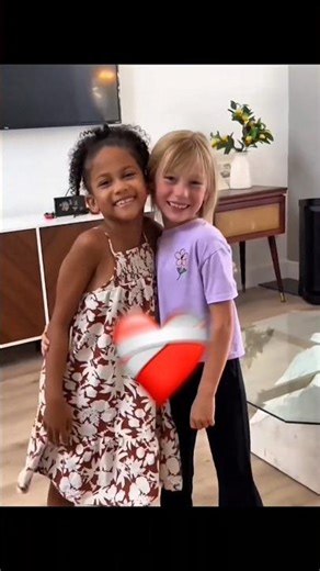 She Traveled Over 1,000 Miles… Just For This Moment ♥️