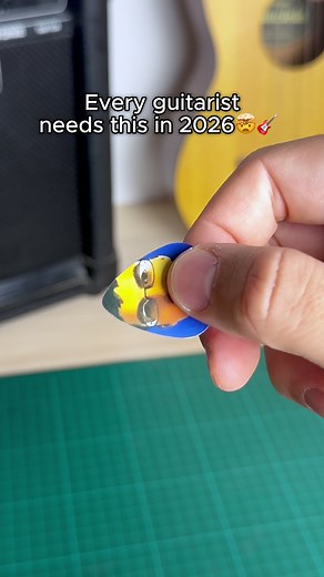 Guitar Pick Holder DIY: Turn an Old Plastic Card into a Pick Holder