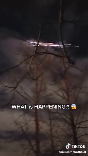 So this UFO was just seen over Washington and Oregon. WELCOME our new ALIEN OVERLORDS! WHAT IS HAPPENING?! 😱 #UFO #viraltiktok #scaryvideo #aliens