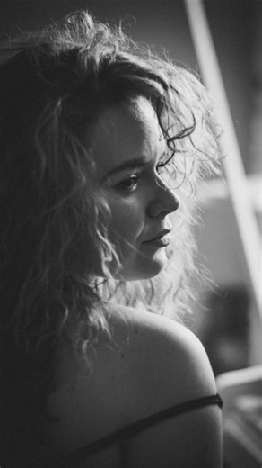 Galina Altman on Instagram: "Carmen is currently on stage at Teatro Real — one of the most frequently performed operas in the world, yet presented here without its usual clichés. Director Damiano Michieletto strips the work of folkloric glamour and brings it back to raw human reality. His Carmen is not about exotic Spain or the myth of the femme fatale, but about choice, power, and violence. The setting is deliberately grounded and oppressive, where freedom is not a pose, but a risk. On the podi