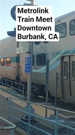 Trains #train #railtrack #metrolinktrains ‪@metrolink‬