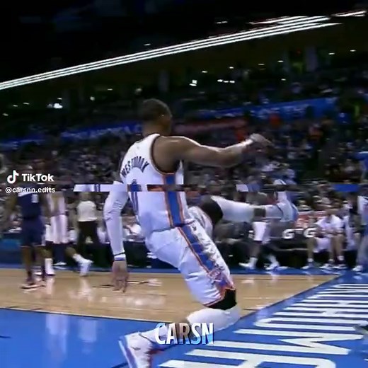 Mr. Triple Double vs Shaq'o'lantern: Basketball Edit