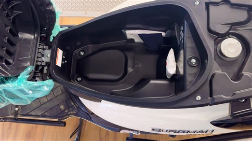 2026 Suzuki Burgman 125 Latest On Road Price, Changes & Walkaround Review #hondascooter #suzukiscooter #suzukiburgmanstreet #burgmanstreet125 #suzukiaccess125 | Mr Auto