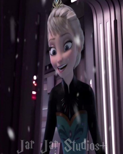 Elsa let's Palpatine go