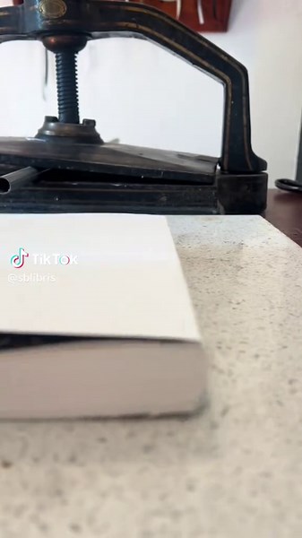 Bookbinding Techniques: Rounding Book Spines