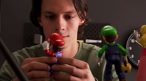 THE SUPER MARIO BROS. MOVIE - 5 Inch Action Figures Series 1 – Mario Figure with Plunger Accessory