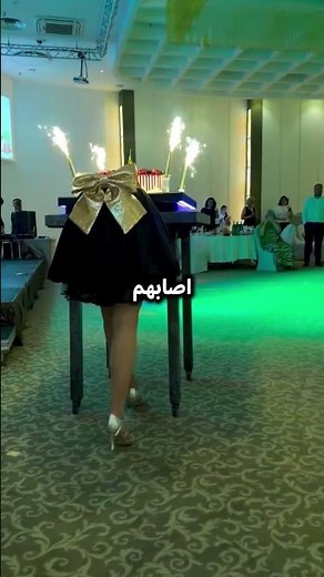 Girl enters the party with half a body and terrifies the guests 😱🎂