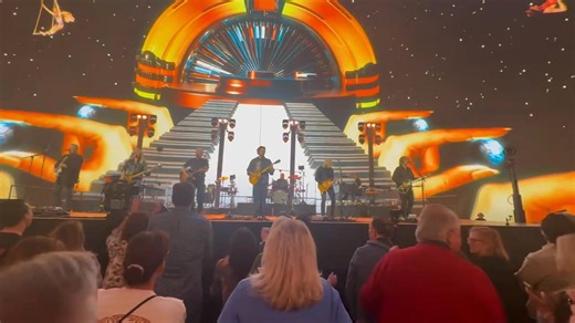 Eagles last song great show! | Joe Amato