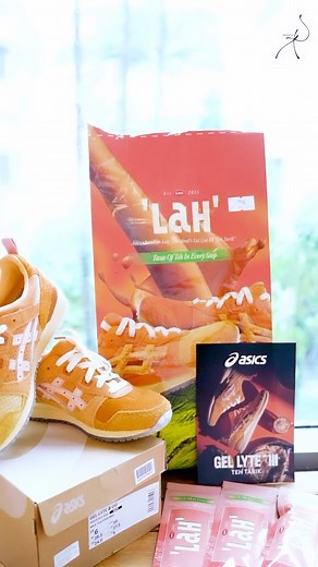 Siew Pui Yi 萧佩儿🤍 on Instagram: "Matching colour with Nemo 🐱 👟 by @hundredpercentmy @sneakerlah @asics_sportstyle_malaysia"