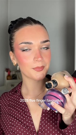 Madison on Instagram: "My five finger favs going into 2026 👀❤️ IB @bonitravo @kosas @rarebeauty @rhode @hauslabs @kyliecosmetics @lorealparis #fivefingerfavs #beauty #makeup #makeupfavourites #beauty"