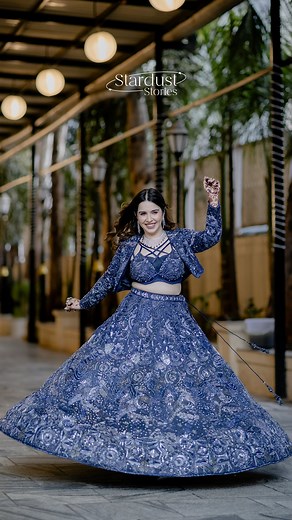 Heli Ved on Instagram: "Just a girl and her twirls💙🦋 💄Hair and Makeup @makeupbyvaish 🦋Outfit @jayeshandkaajalshah ✨Shot and Edited @lordaritra #indianbride #wedding #sangeetnight #sangeetmakeup #sangeetlook"