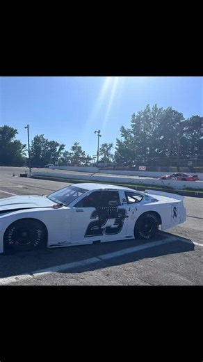 #racing #nevergiveup #drakewilliamsonracing #racemom23