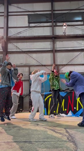 DA PUMP KENZO Dance Universe Collaboration
