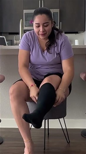 Travel Comfort How Compression Socks Help with Swelling and Leg Pain