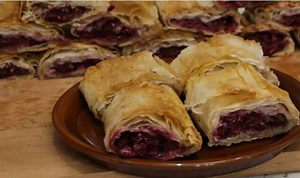 Pita od speltinih kora sa višnjama - Posna - Jednostavna i brza priprema, ukusne, hrskave, zdrave pite.