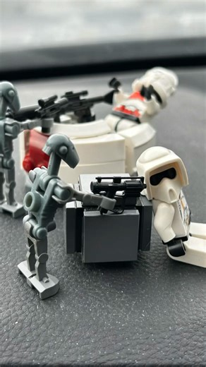 Clones VS Commando droids! | LEGO Star Wars short #classiclego #customfigures #clonecreatesclassics