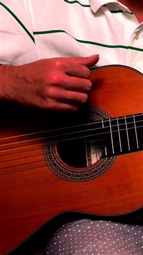 Easy step by step rumba guitar tutorial with both hands explained #guitar #tutorial #rumba #flamenco #guitarlessons | Kaou Loiffi
