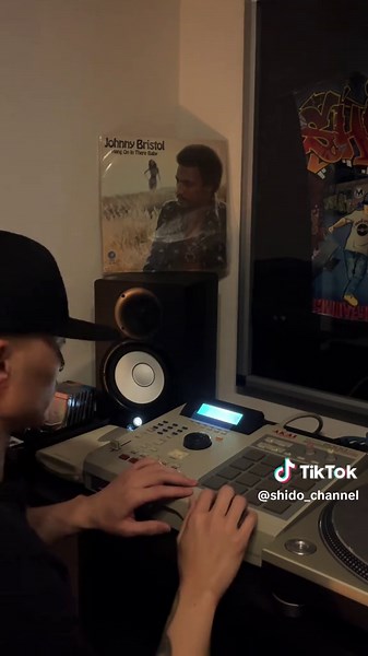 #akai #mpc2000xl #beatmaking #johnnybristol