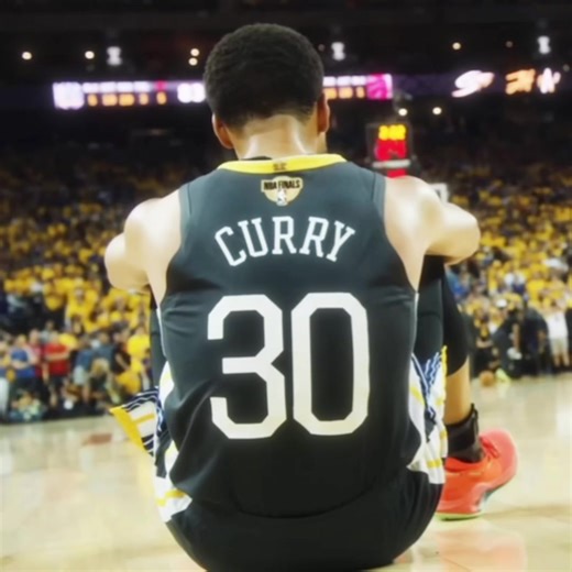 Cheering for Steph Curry: The Green Giant