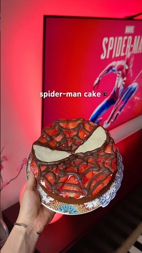easy Spider-Man cake decor idea for your next birthday or movie night🕷️❤️