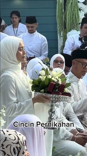Pokok Mas Kahwin 24 Dinar Emas, Majlis Akad Nikah Erra Fazira & Ezuwan Zai
