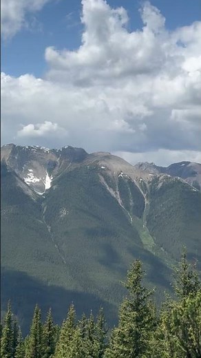 This Gondola View in Banff Hits DIFFERENT 🚠😱 (Wait for the Top!)