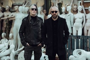 PARADISE LOST's GREG MACKINTOSH And NICK HOLMES Launch HOST Project