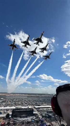 The sound of freedom at the DAYTONA 500 thanks to the Air Force Thunderbirds. | United States Air Force