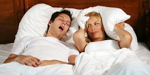 8 Penyebab Mendengkur Saat Tidur, Ketahui Gejala dan Cara Mengatasinya | merdeka.com