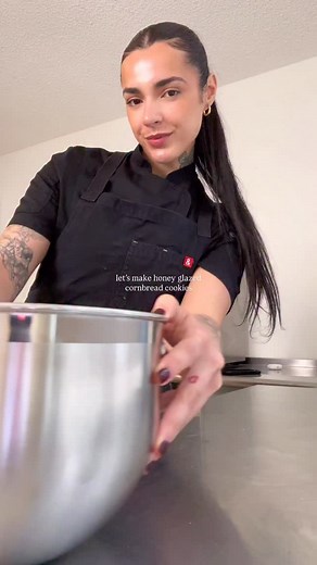 get my honey glazed cornbread cookie recipe through the link in my bio & make these for thanksgiving, you’re welcome 😉🍪🌽 #cookies #corn #recipe #baking #honey #cornbread | Baked Up