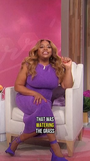 Reese Witherspoon decided to make coffee with snow - and Sherri says she’s def eaten way worse! 🤣 | Sherri