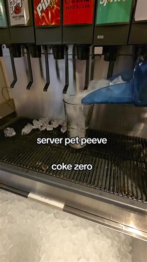 okay y'all asked for this, here it is my loves. #serverlife #waitressproblems #serverlifebelike #servertok #serverproblems