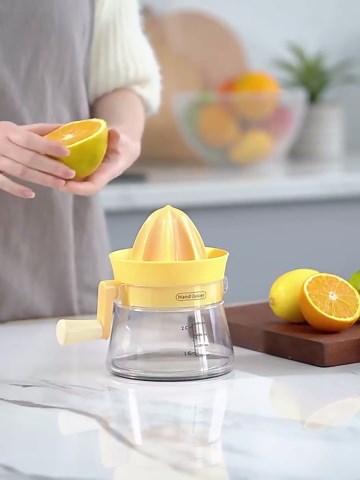Manual Citrus Juicer Lemon Squeezer, Orange Juicer Handheld Manual Press for Max Extraction, Easy to Use Juice Squeezer with Capacity Marking, Hand Fruit Juicer with Handle and Pour Spout, Orange