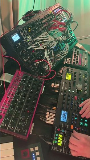 Live #Eurorack #Modular #Techno