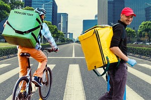 Uber Walker Versus Bicycle – Which Is Better? - Delivery Crazy