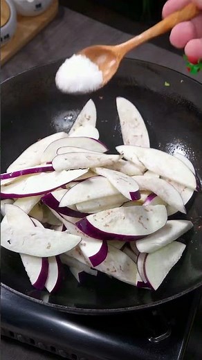 The fried eggplant made this way is very delicious #cooking #recipe
