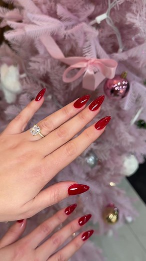 Stunning Red Christmas Nail Ideas for 2023